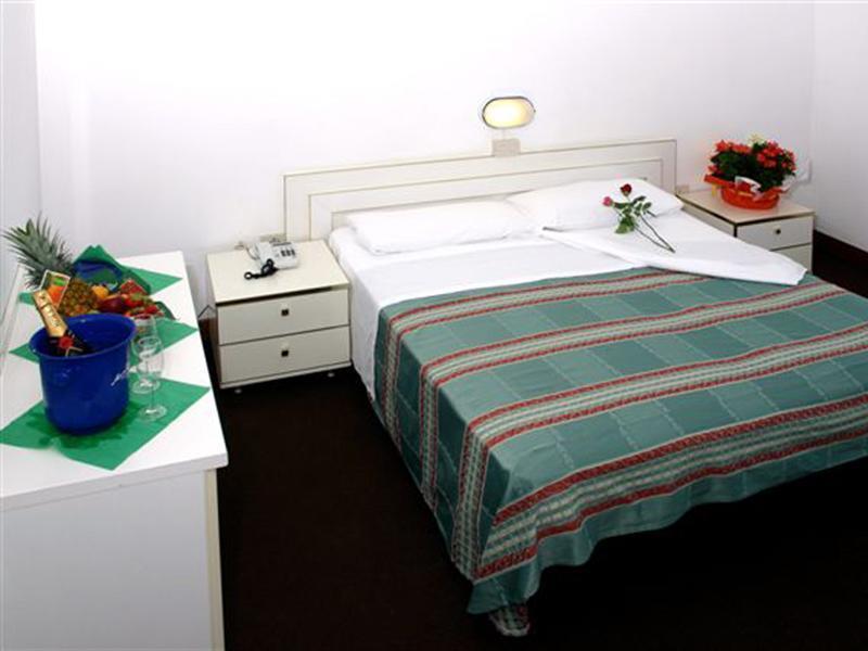 Hotel Aldebaran Τζεσόλο Λίντο Εξωτερικό φωτογραφία